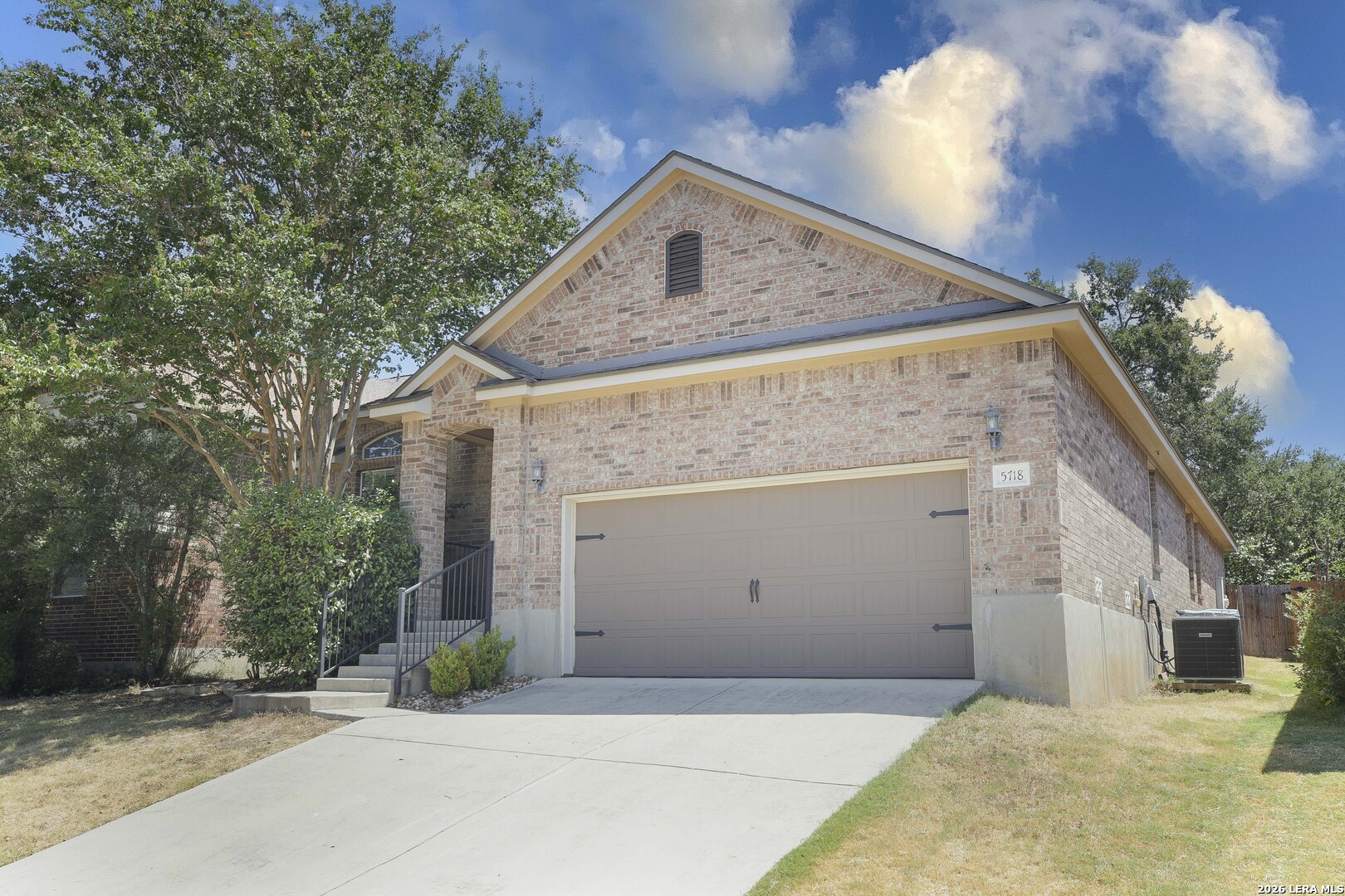 5718 Thunder Oaks San Antonio TX 78261