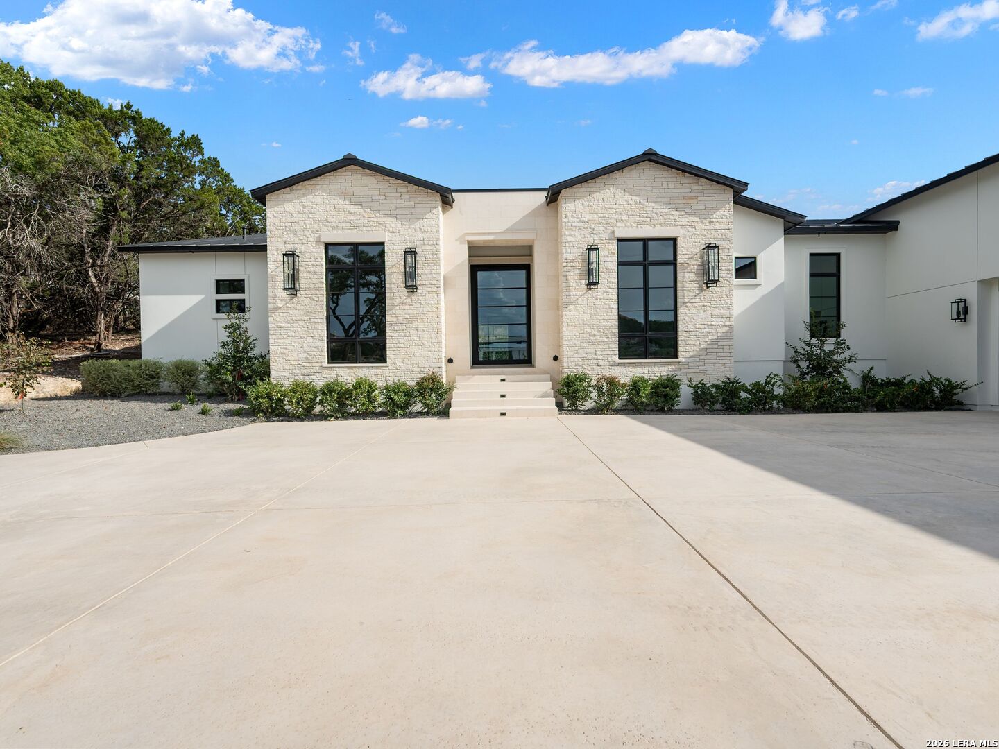 51 Via Aragon San Antonio TX 78257