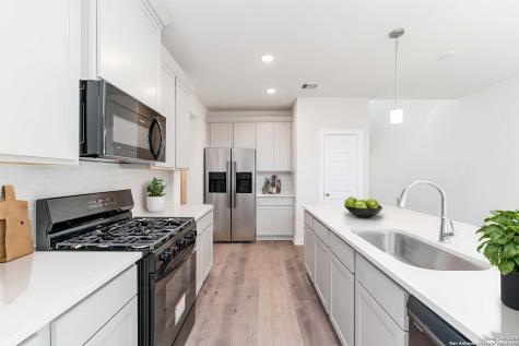 8553 Merlin Cove San Antonio TX 78222