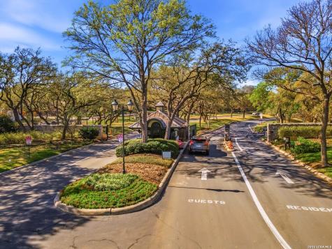 8 Aspen Creek San Antonio TX 78248