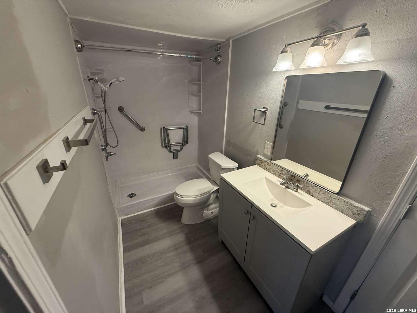 303 Avenue D Converse TX 78109