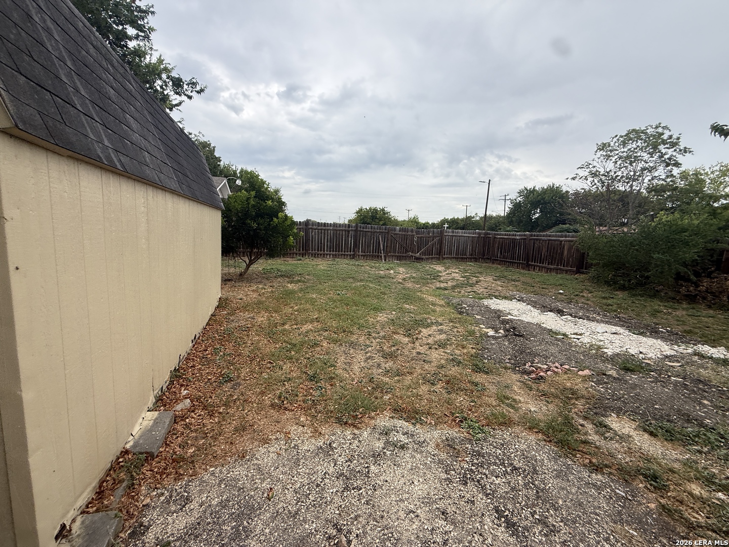 303 Avenue D Converse TX 78109