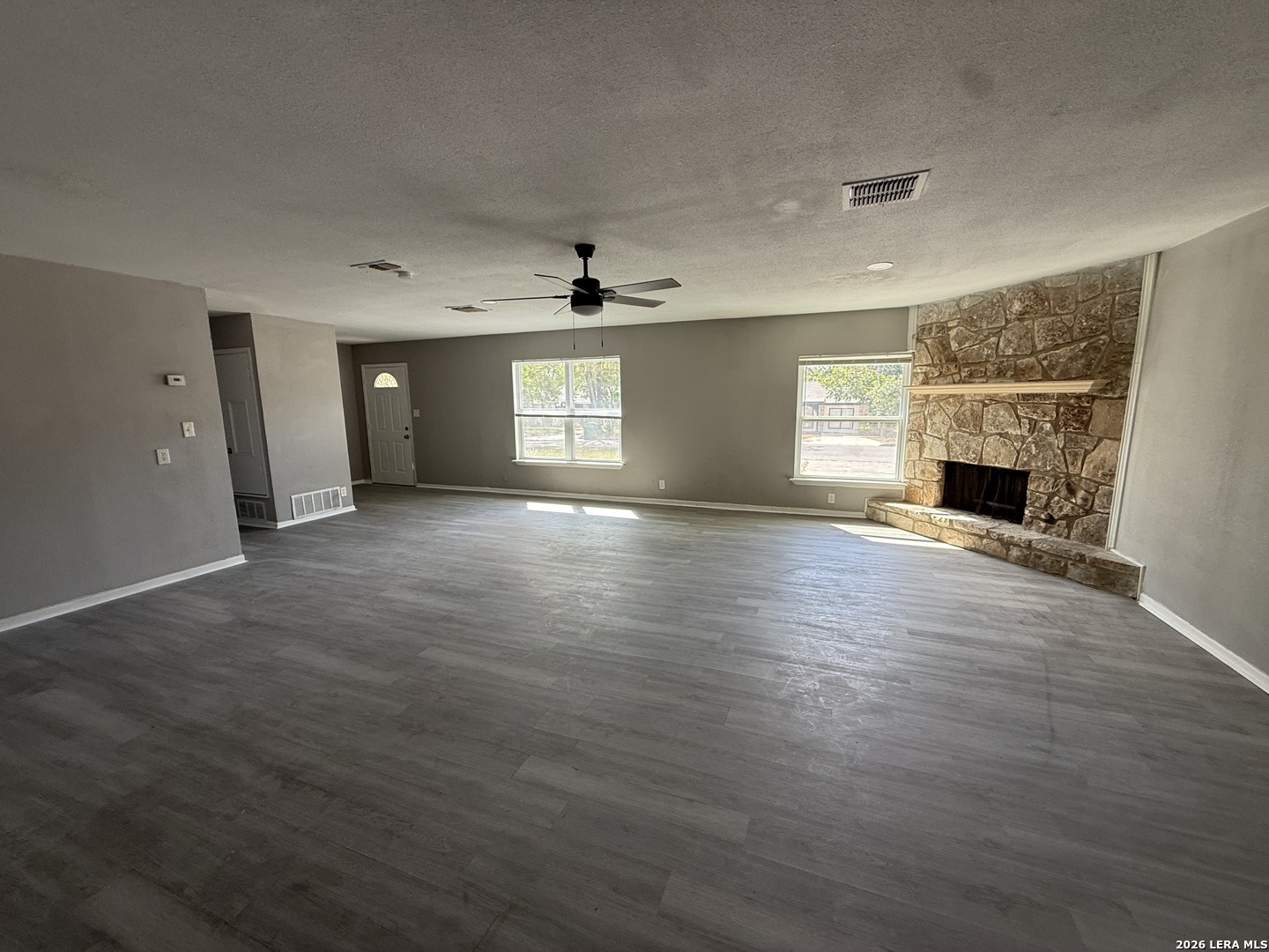 303 Avenue D Converse TX 78109