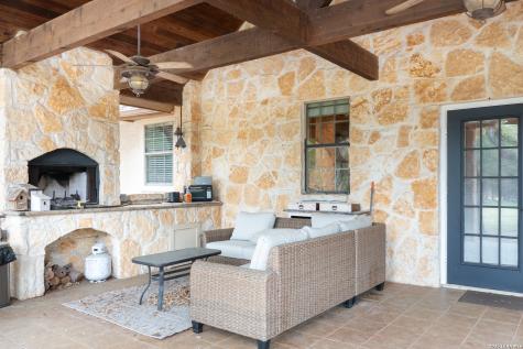 1071 Glenwood Bulverde TX 78163