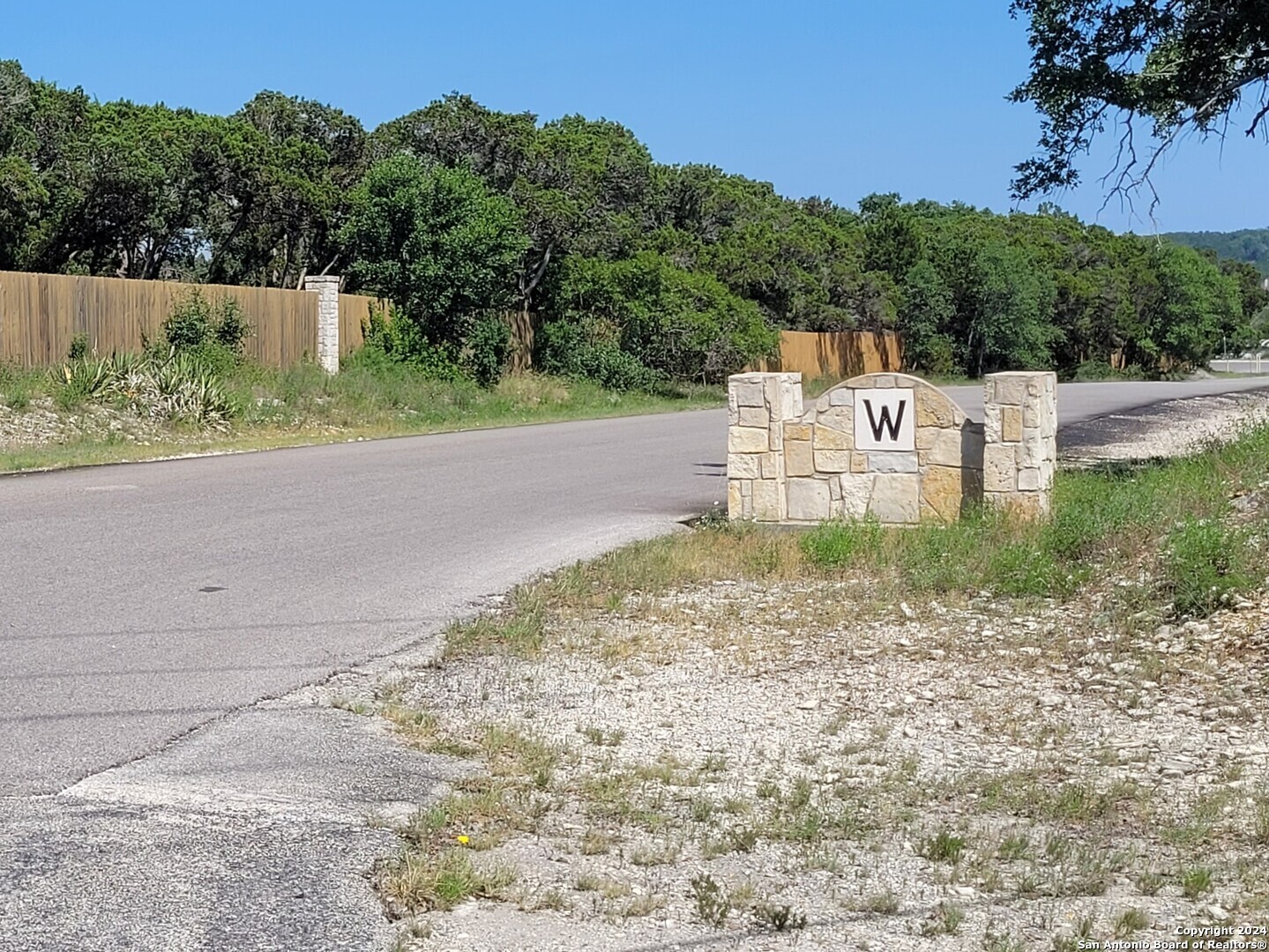 102 Cliffwood Canyon Lake TX 78133