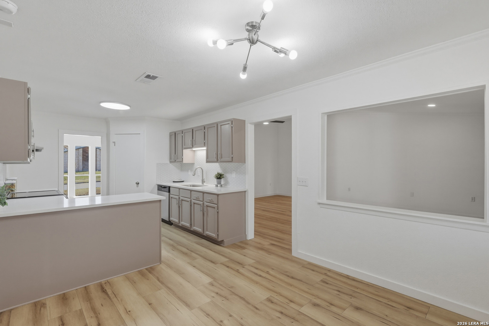 10423 Rock Cove Converse TX 78109