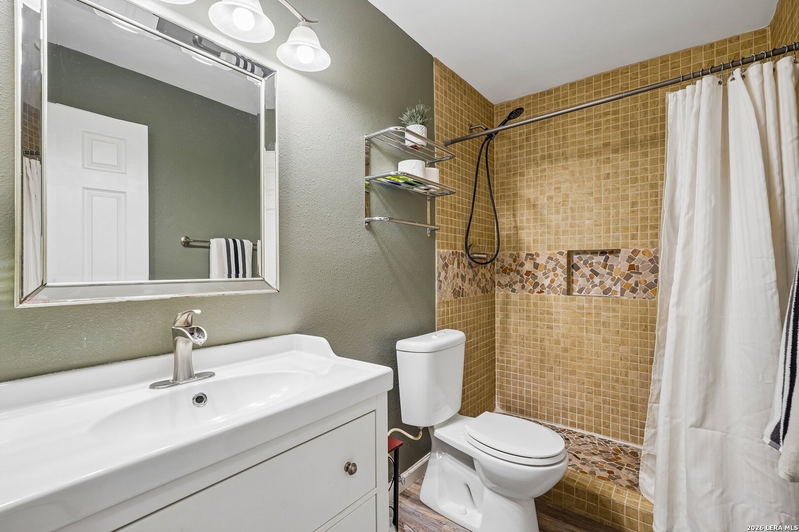 5619 Wood Walk San Antonio TX 78233