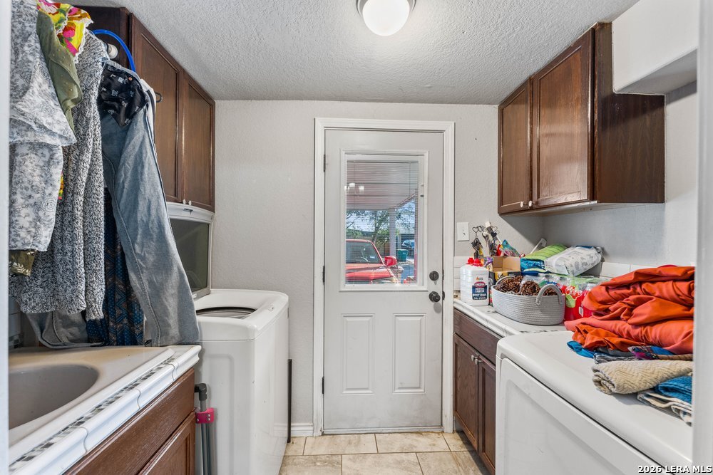 145 Lost Forest Street Live Oak TX 78233