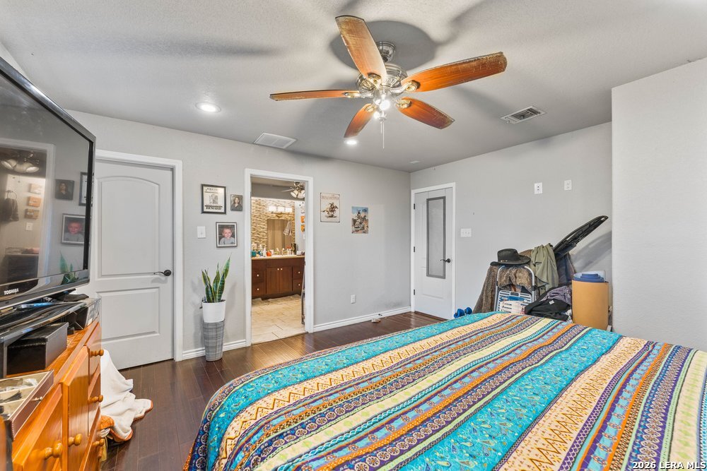 145 Lost Forest Street Live Oak TX 78233