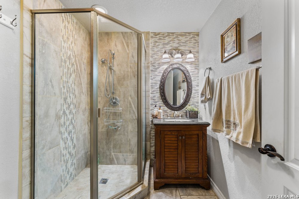 145 Lost Forest Street Live Oak TX 78233