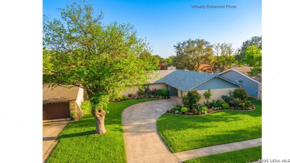 5018 Las Campanas Street San Antonio TX 78233