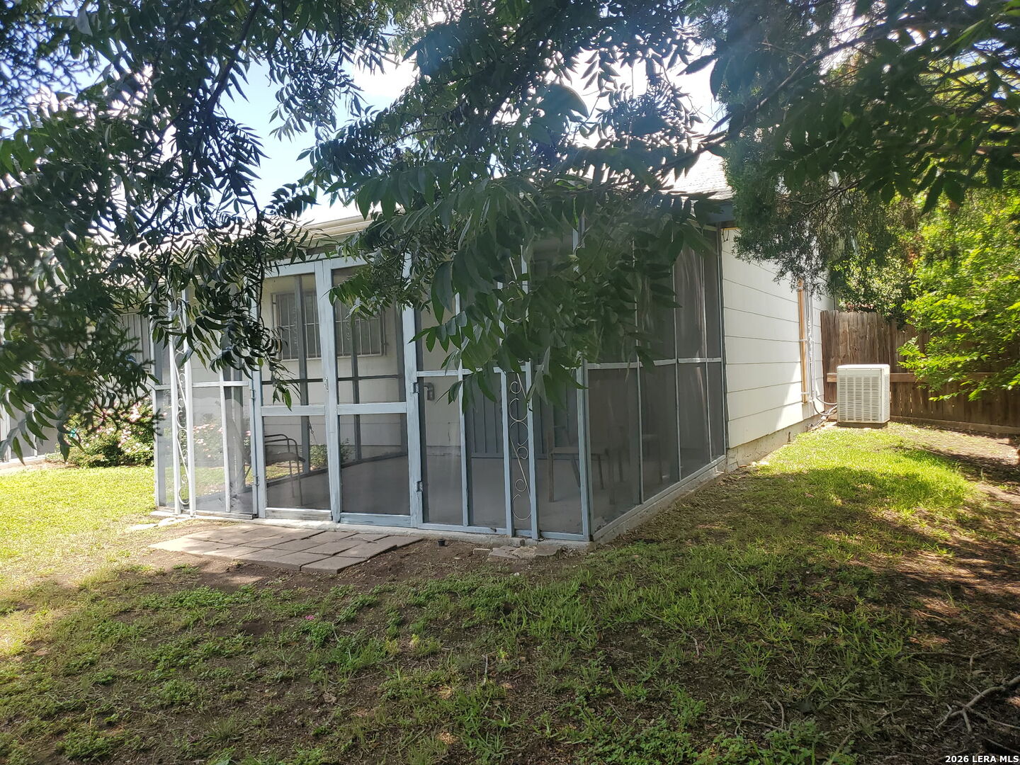 5018 Las Campanas Street San Antonio TX 78233