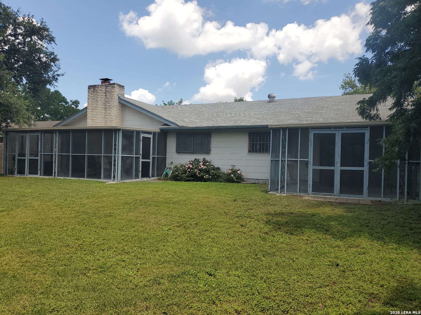 5018 Las Campanas Street San Antonio TX 78233