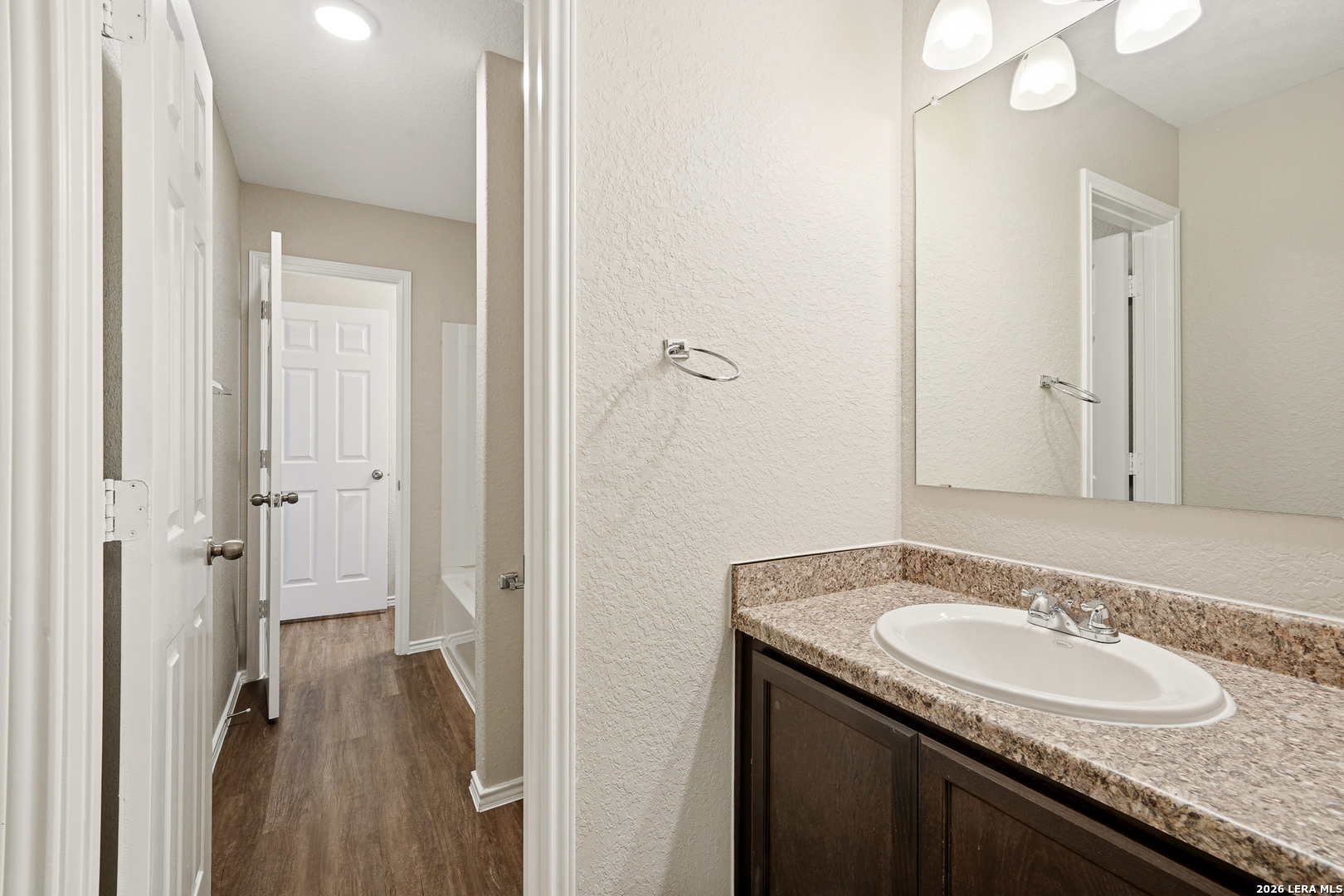 9511 Apple Ridge San Antonio TX 78239
