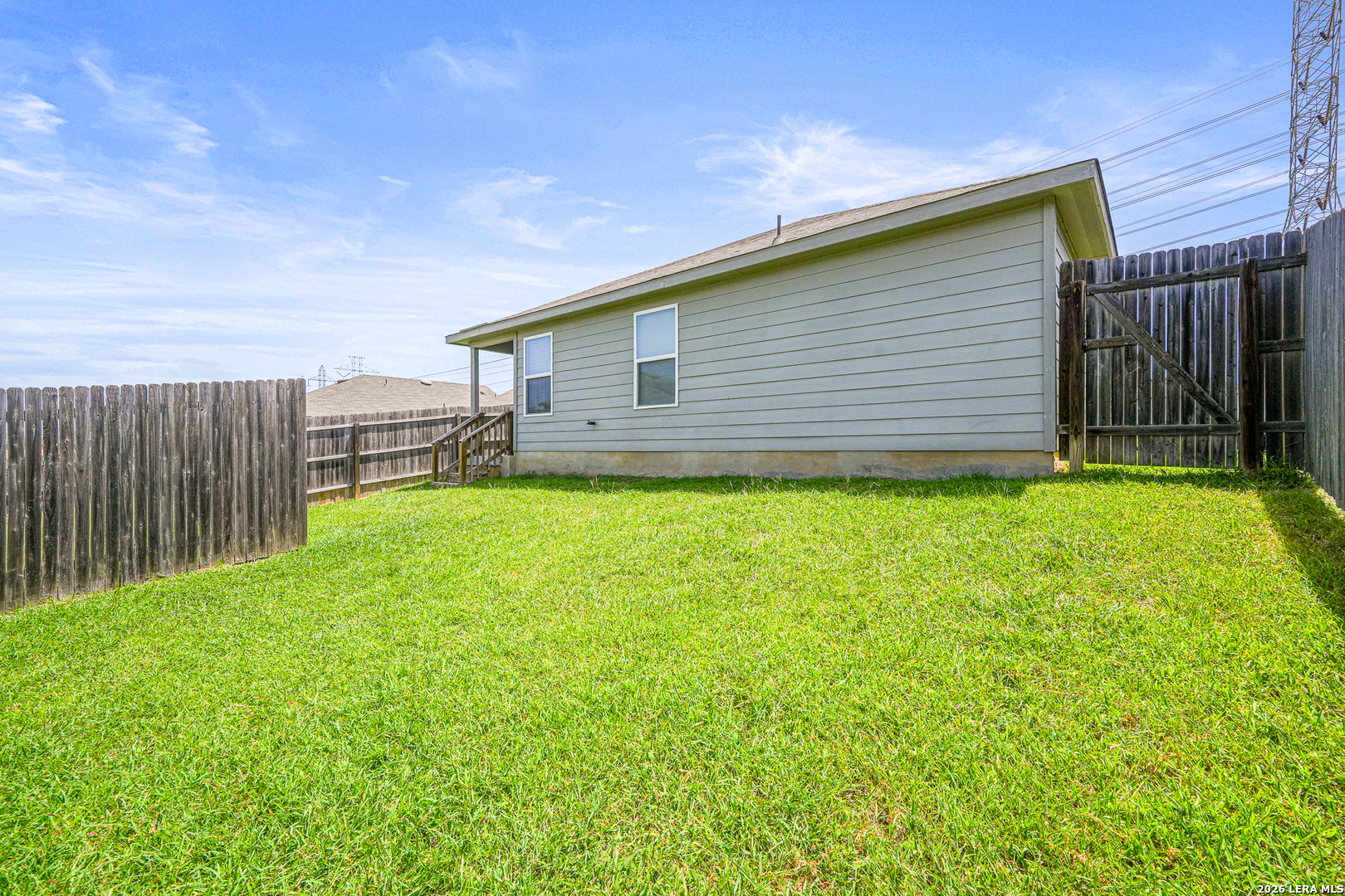 9511 Apple Ridge San Antonio TX 78239