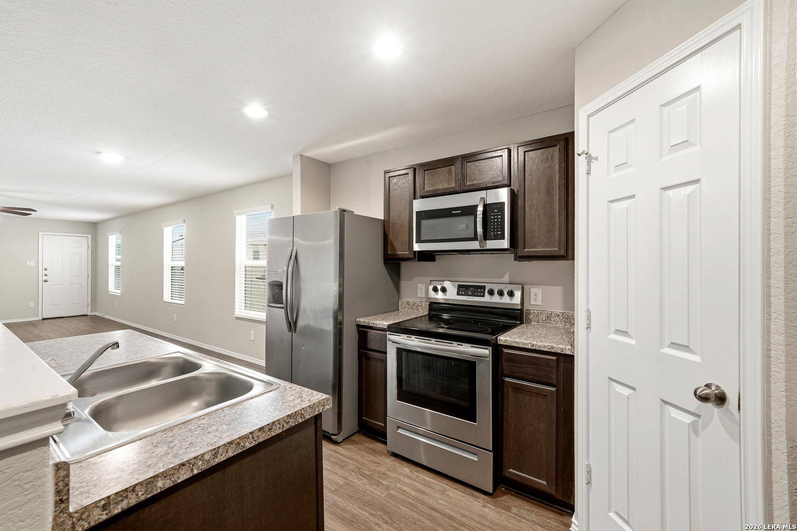 9511 Apple Ridge San Antonio TX 78239