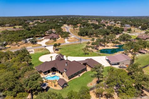 157 Bucks Lane La Vernia TX 78121