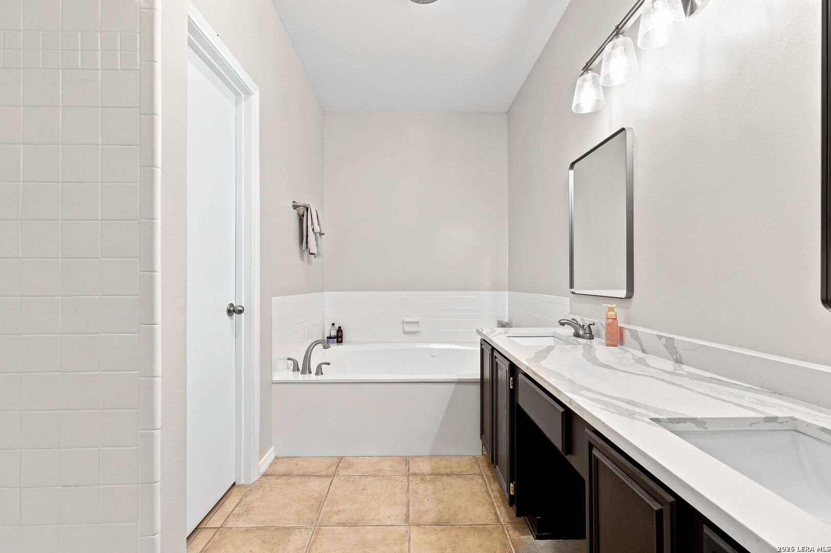 11230 Woodridge Forest San Antonio TX 78249