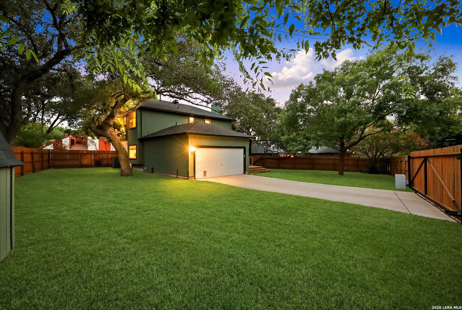 11230 Woodridge Forest San Antonio TX 78249