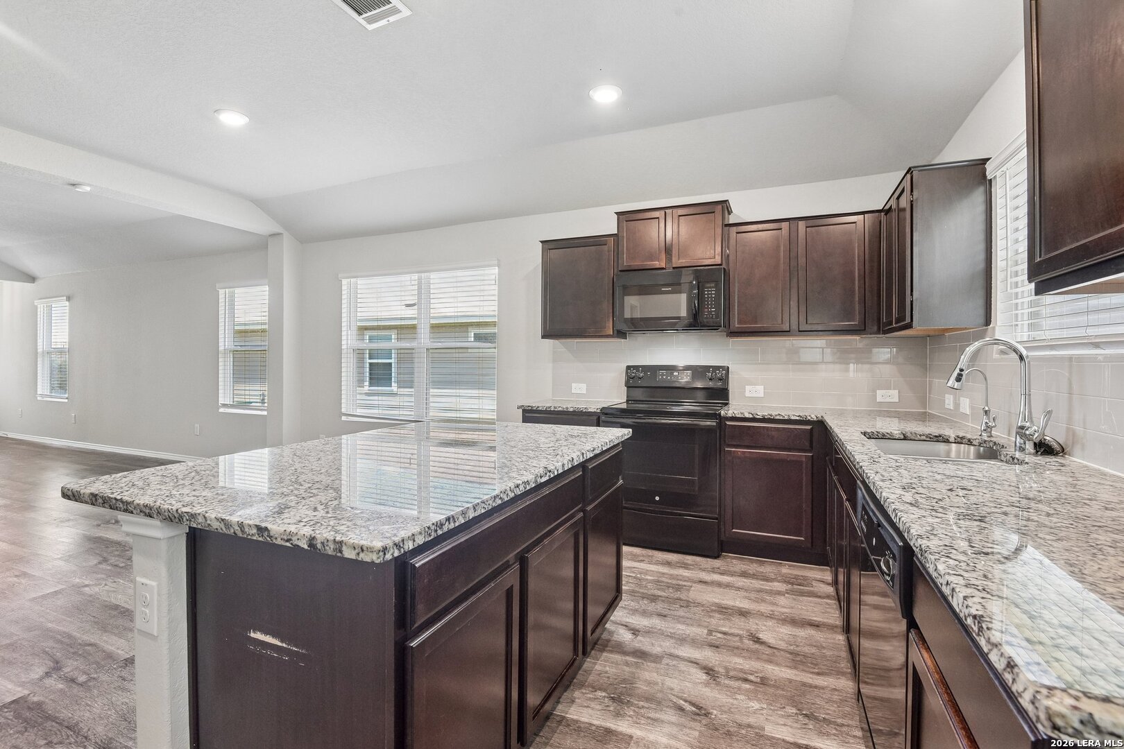 10403 Barbeque Bay Converse TX 78109