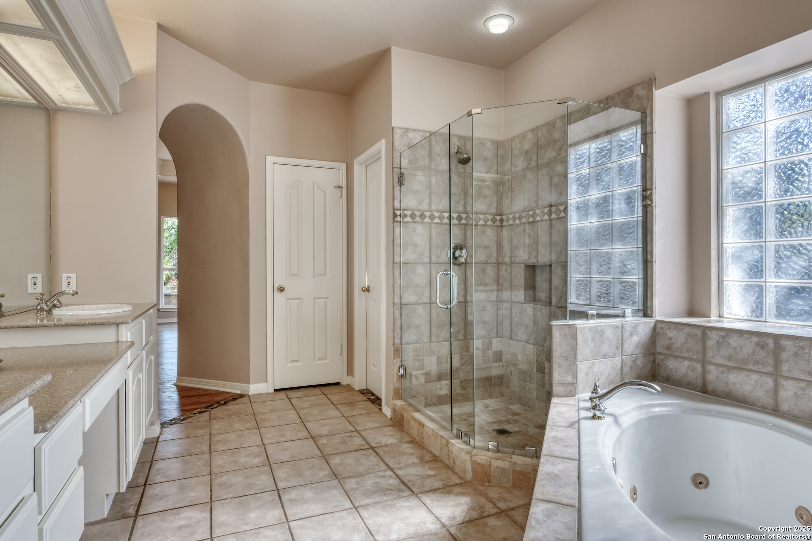 6811 Lendell Street San Antonio TX 78249