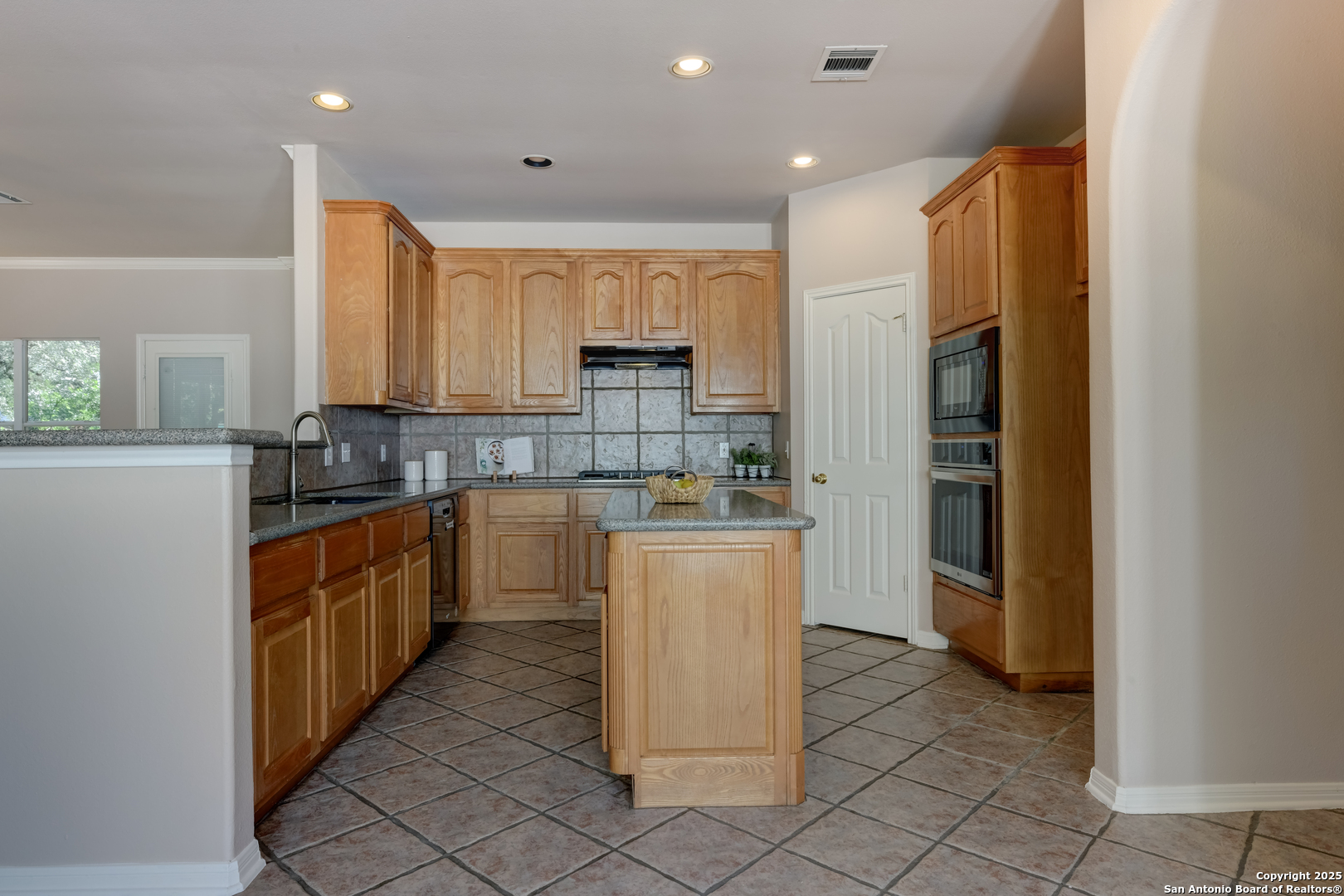 6811 Lendell Street San Antonio TX 78249