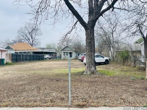 615 Indiana San Antonio TX 78210