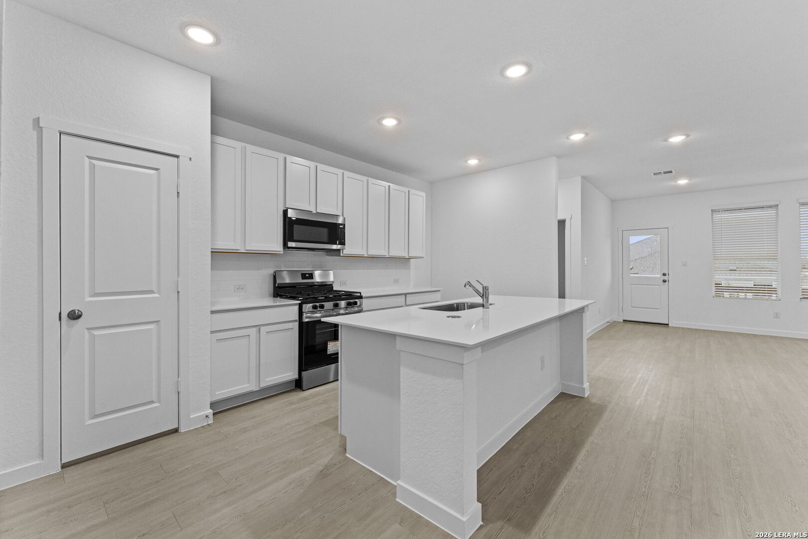 3740 Barnes Brook San Antonio TX 78245