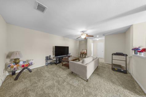307 Big Hawk New Braunfels TX 78130