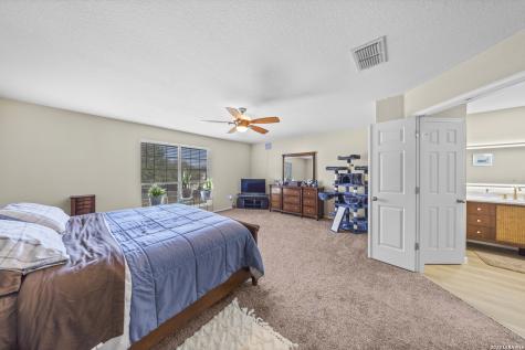 307 Big Hawk New Braunfels TX 78130
