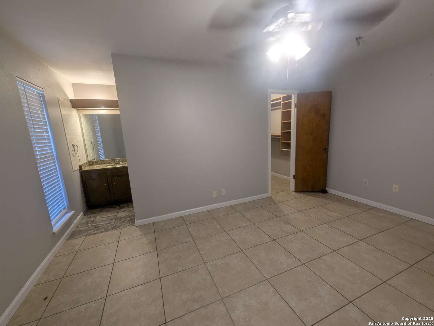 4406 N Bayliss San Antonio TX 78233