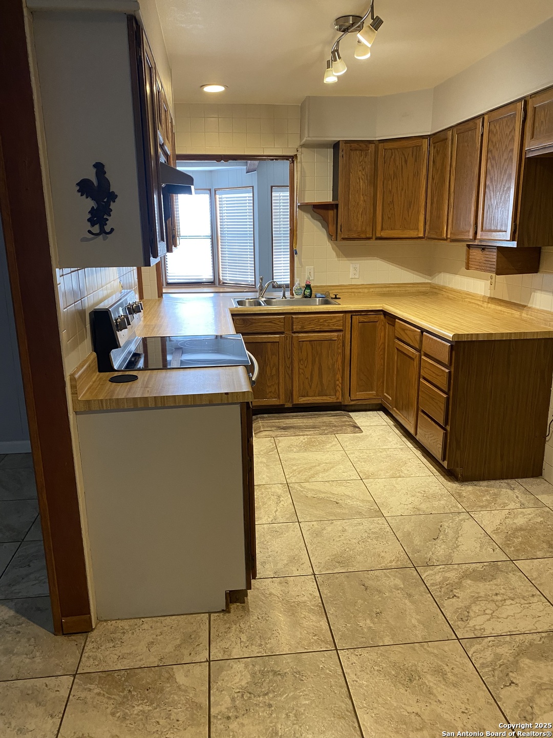 4406 N Bayliss San Antonio TX 78233