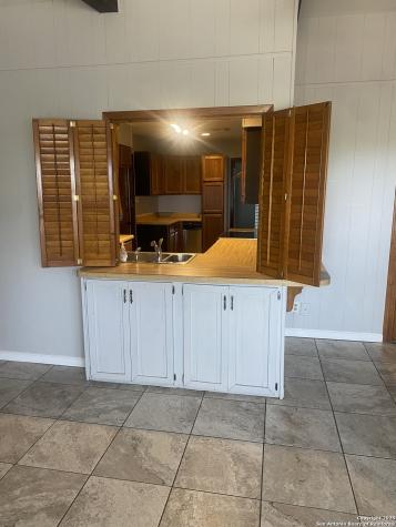 4406 N Bayliss San Antonio TX 78233