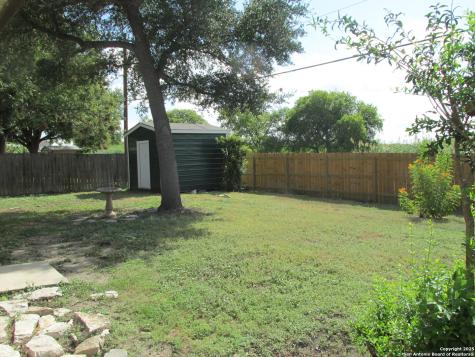 4406 N Bayliss San Antonio TX 78233