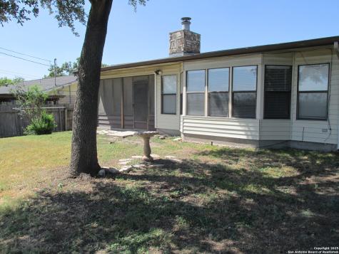 4406 N Bayliss San Antonio TX 78233