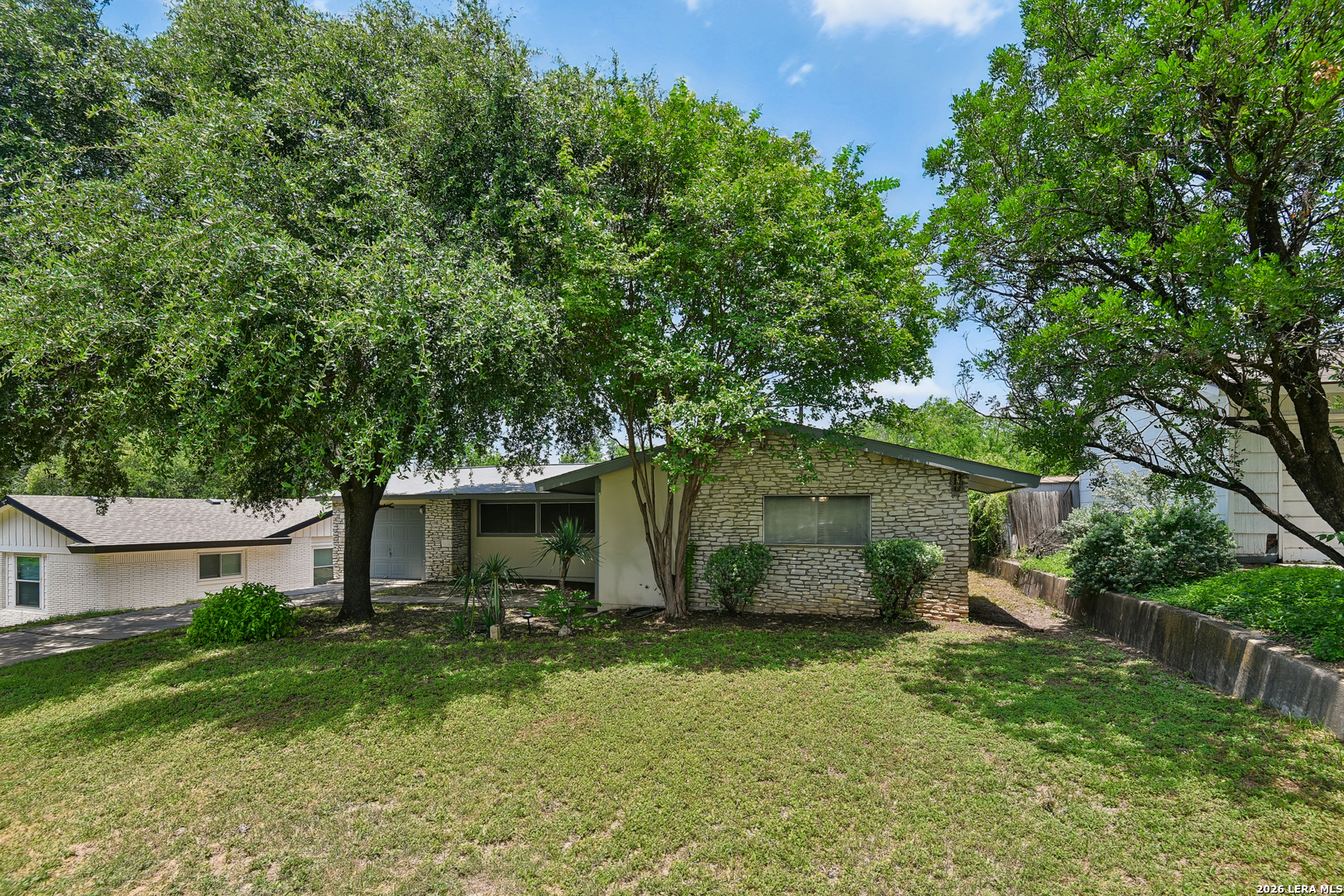 3307 Shady Springs San Antonio TX 78230