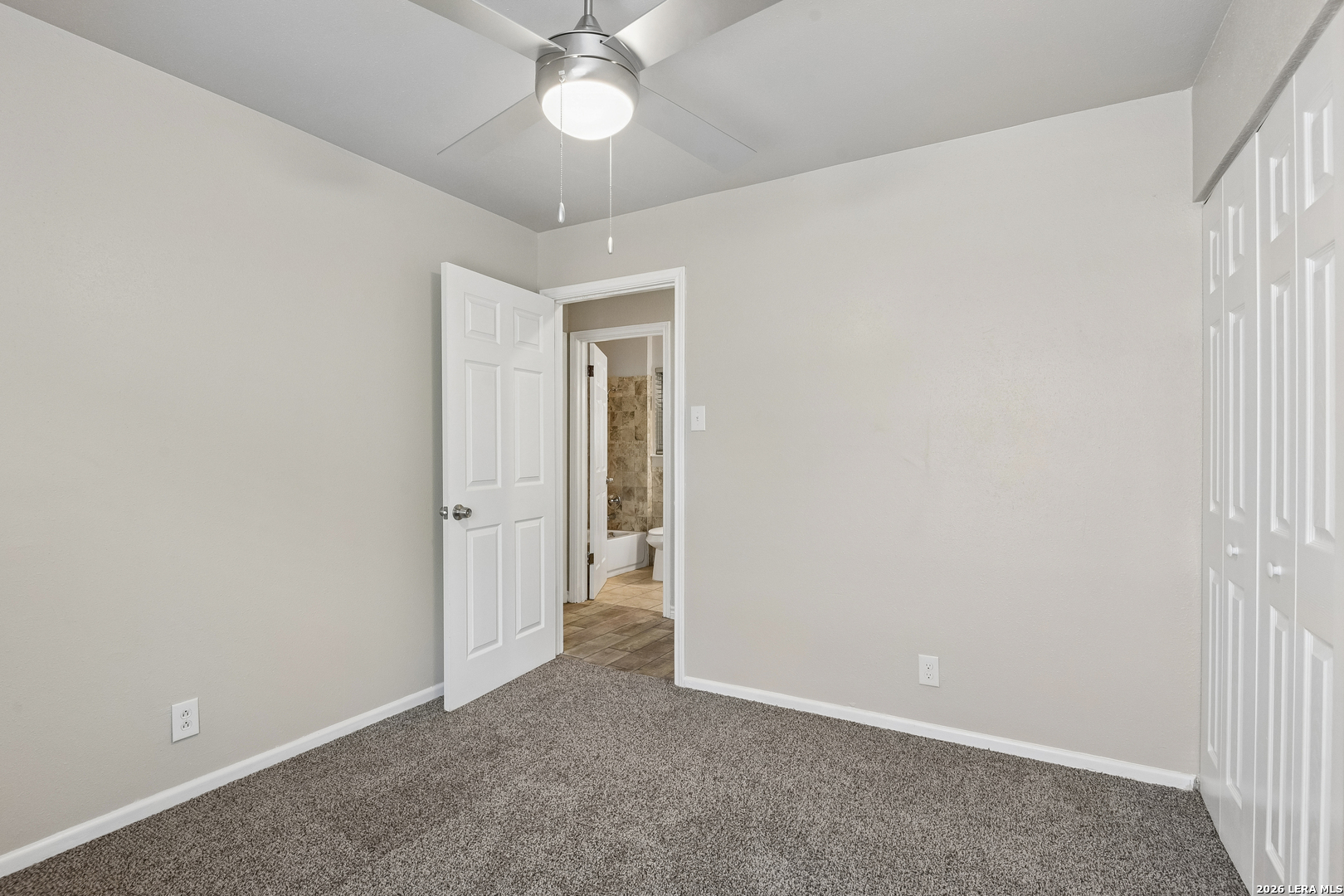 3307 Shady Springs San Antonio TX 78230