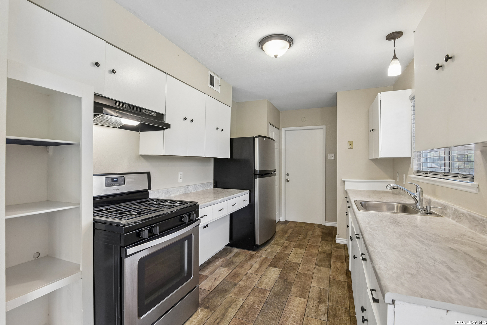3307 Shady Springs San Antonio TX 78230