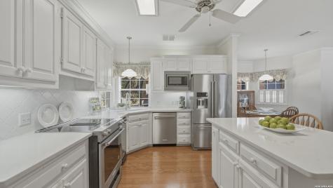 371 Hunters Creek New Braunfels TX 78132