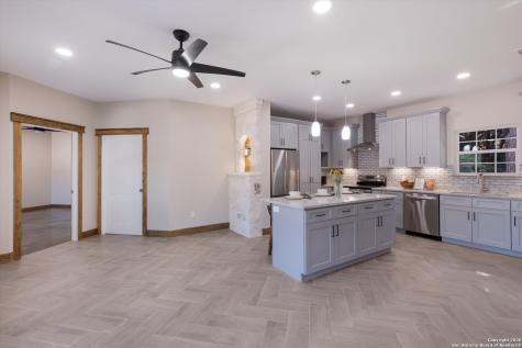 237 Hopi Trail Bandera TX 78003