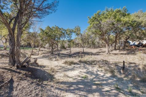 237 Hopi Trail Bandera TX 78003