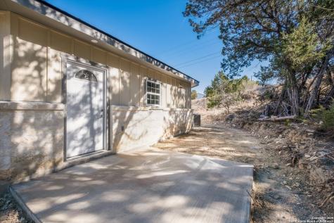 237 Hopi Trail Bandera TX 78003