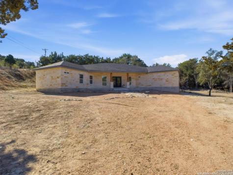 237 Hopi Trail Bandera TX 78003