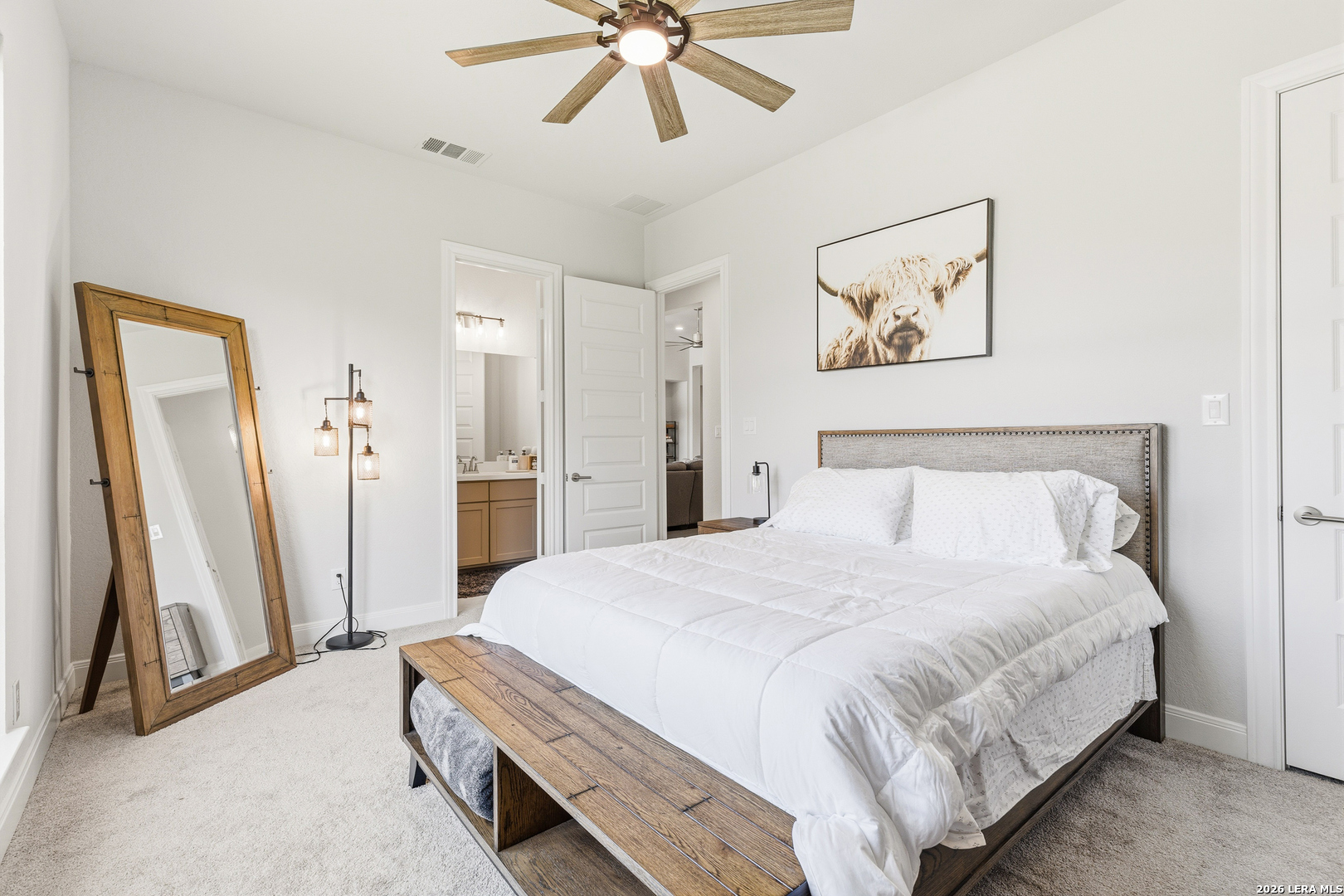 187 Violet Way Castroville TX 78009