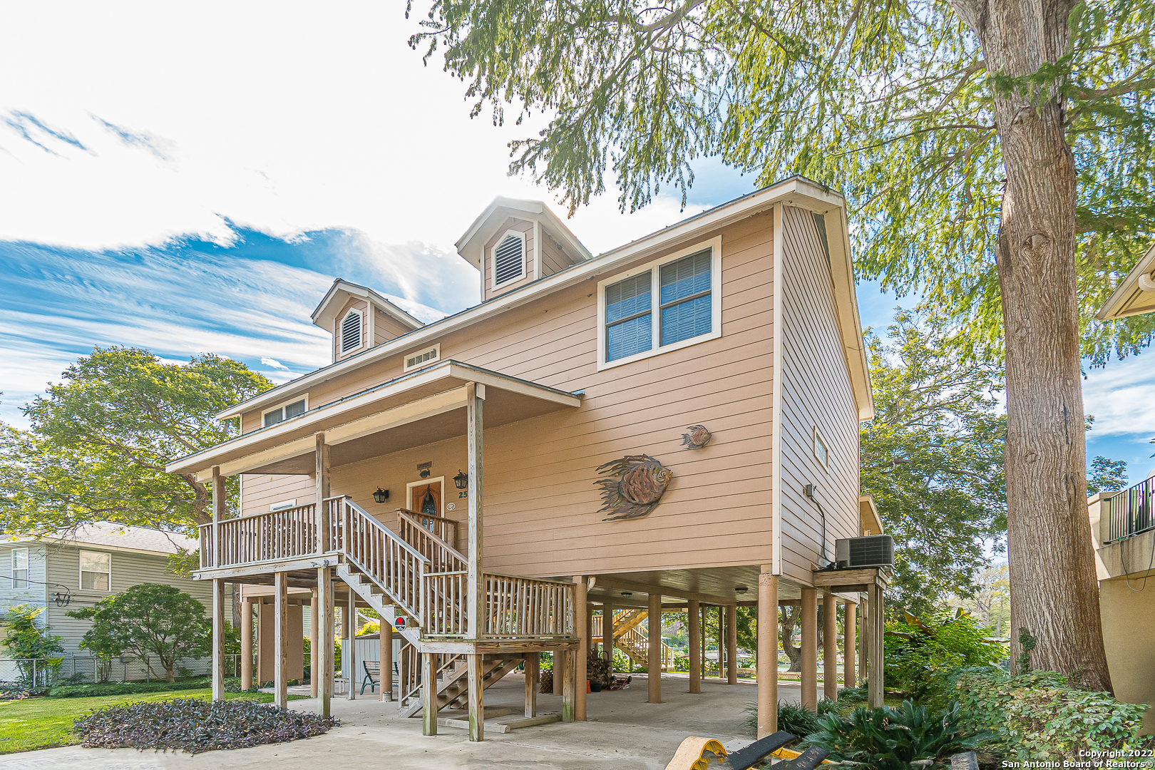 2535 Blumberg Park Seguin TX 78155