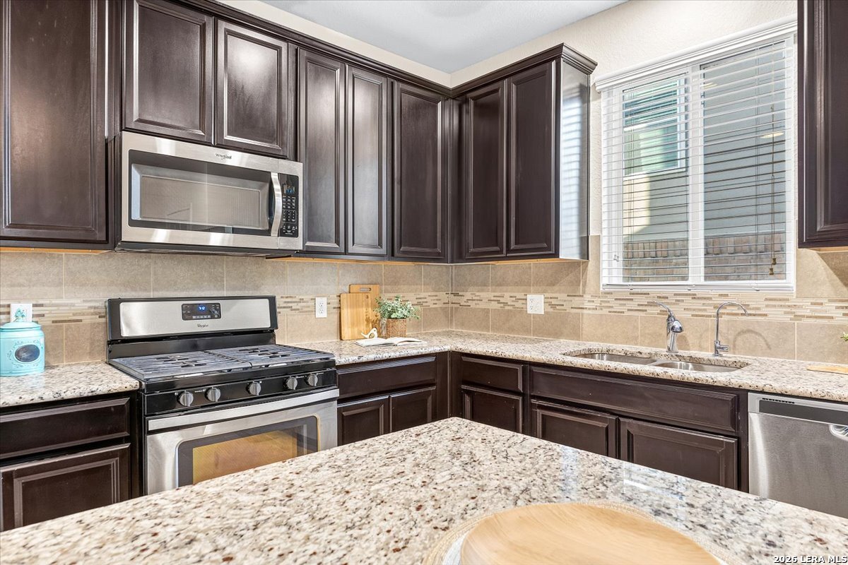 1438 Kedros San Antonio TX 78245
