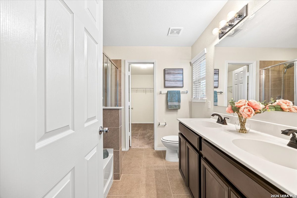 1438 Kedros San Antonio TX 78245