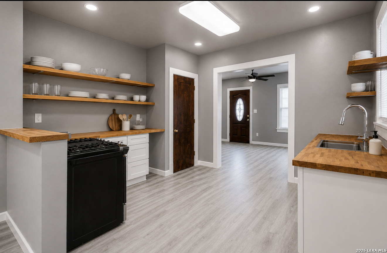 209 Betty Jean San Antonio TX 78223