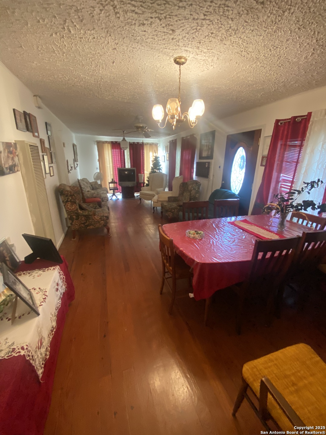 516 W Dunlap Sabinal TX 78881