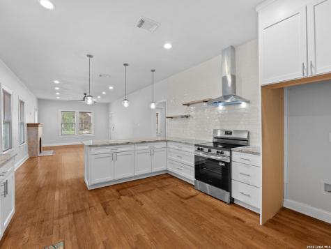 1938 W Magnolia Avenue San Antonio TX 78201